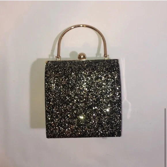 Gianni Bini Hard Case Purse - Picture 4 of 4